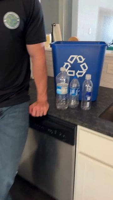 Every sip makes a difference! 🚰♻️ Ditch single-use plastic bottles and switch to a reusable one—it’s better for you, your wallet, and the planet.